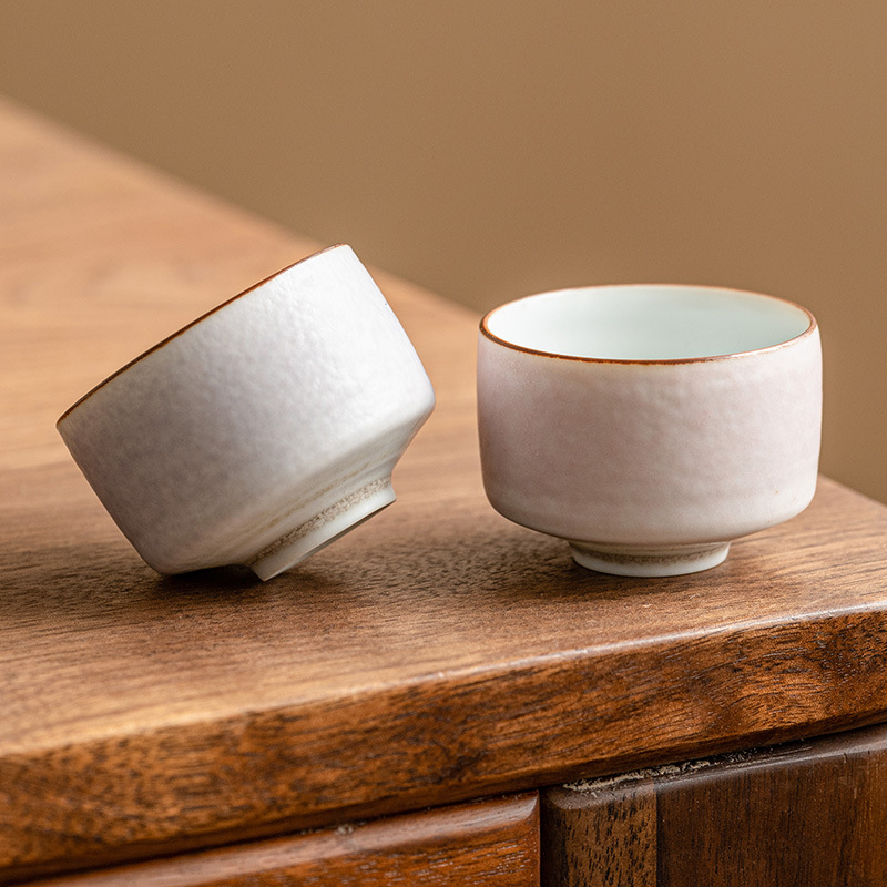 Cốc trà gốm sứ lò nung cốc nhỏ bột đào macaron cốc nhỏ bộ trà khách sạn gia dụng cốc trà trà Kung Fu cốc trà