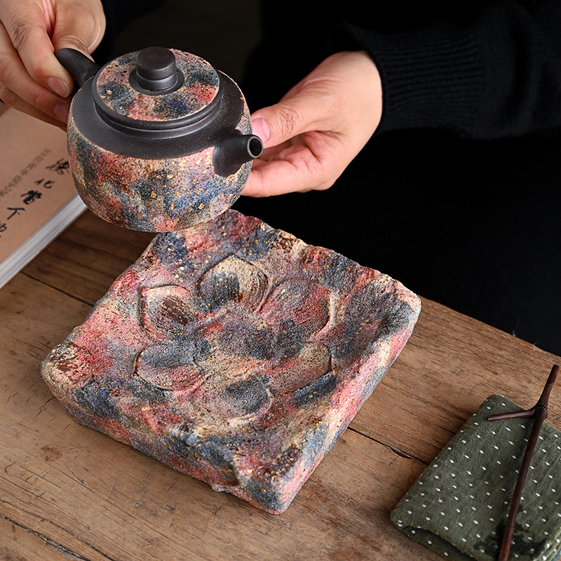Ấm vàng điểm mỏ đá đầy màu sắc thủ công, bàn trà pha khô trữ nước gốm thô kiểu Nhật, bộ trà gia dụng, giá đỡ ấm trà