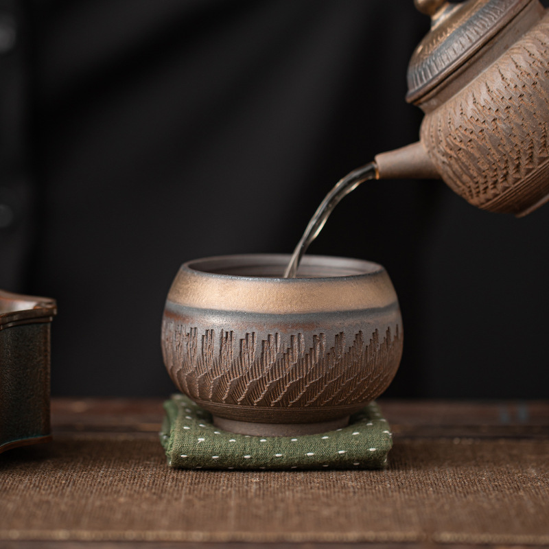 Cốc chủ nhân hình dao nhảy tráng men mạ vàng, cốc trà, bộ trà công phu gốm sứ, cốc trà, cốc đơn thủ công cổ điển