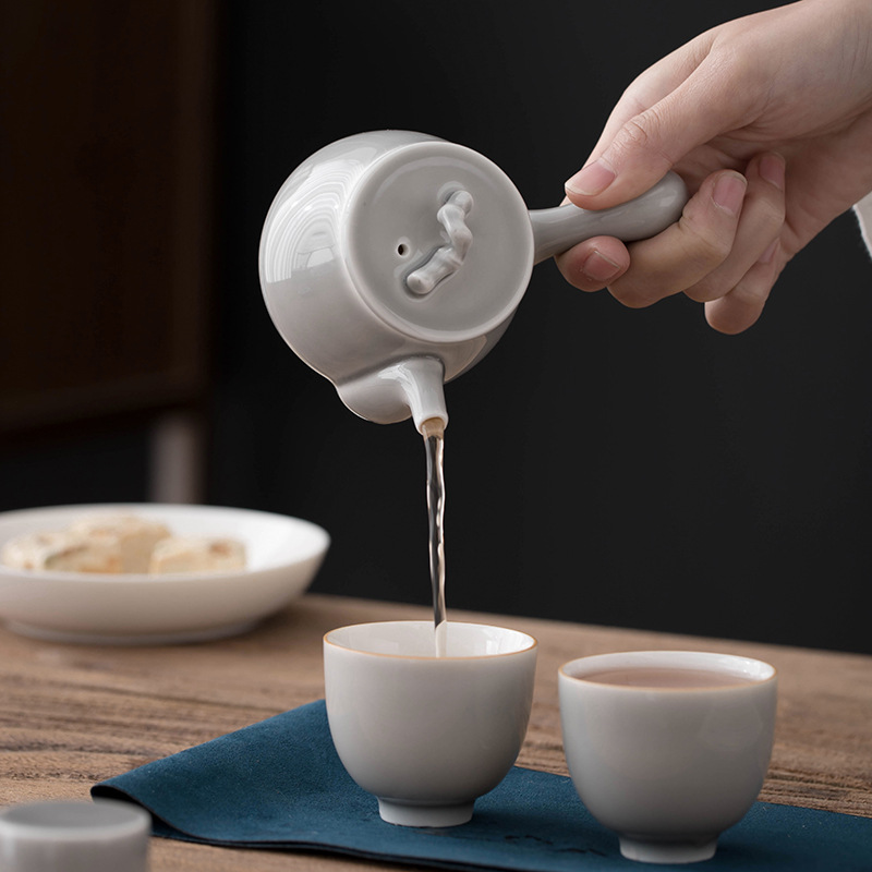 Ngân Hàng Bất động sản Hội nghị thường niên Tùy chỉnh Ngày lễ Quà Tặng Bộ trà Bộ tách trà Doanh nghiệp Sáng tạo Quảng cáo Hoạt động Quà Tặng