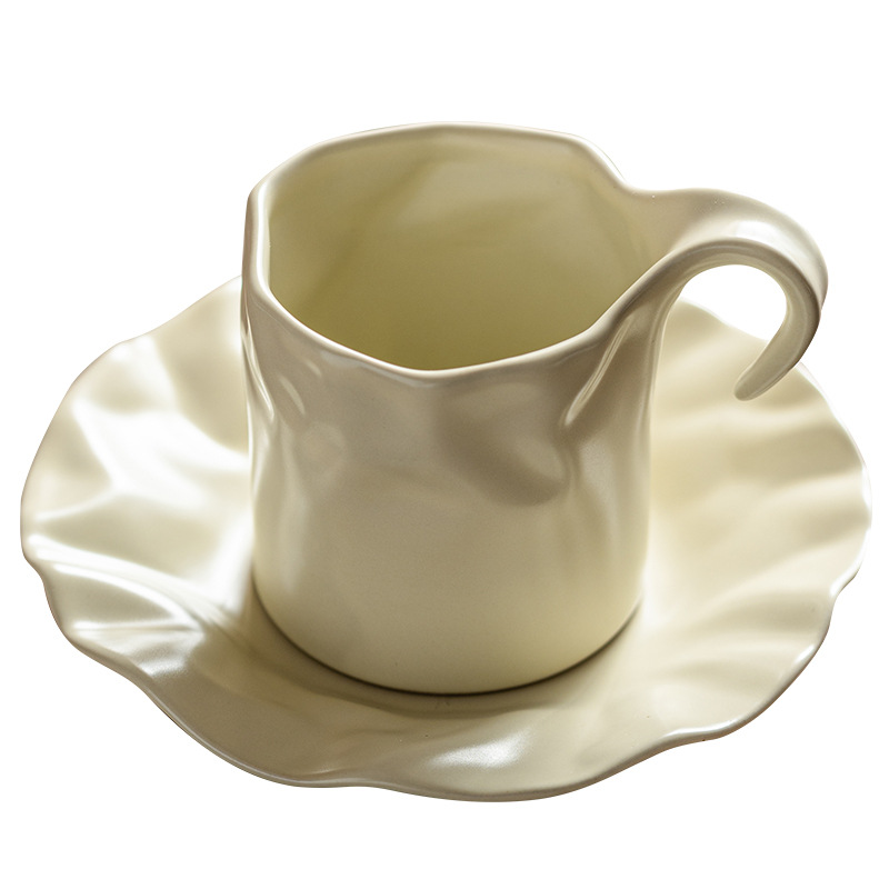 Đĩa cốc cà phê xếp ly cốc gốm sứ tinh xảo cao cấp cốc sữa phân khối thiết kế gia dụng cho nữ cốc uống nước