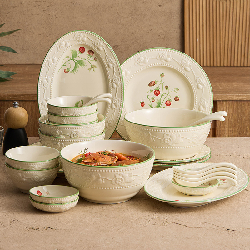 Đĩa gốm sứ dâu tây nổi, đĩa gia dụng, bộ đồ ăn tráng men màu, bát cơm, bát phở, bát đặc biệt đẹp