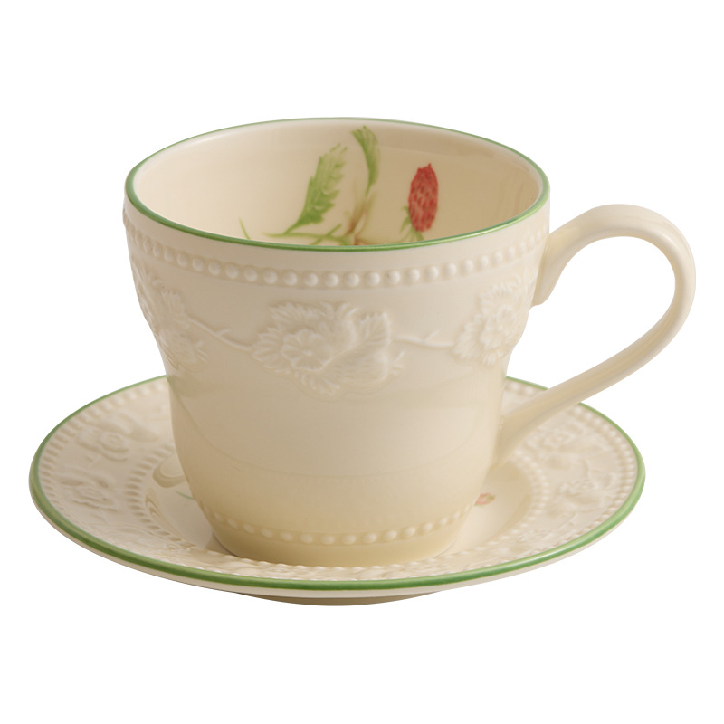 Ly cà phê dâu tây dập nổi có đĩa cốc cốc sứ cốc uống nước gia đình cốc sữa chua có giá trị cao có tay cầm