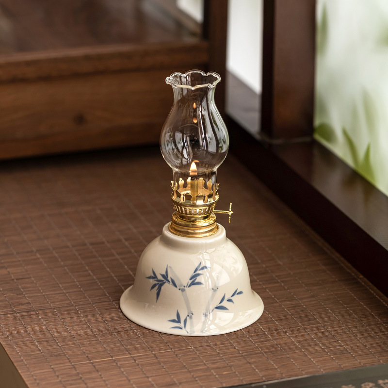 Đèn dầu hỏa vẽ tay hoa cổ điển đèn bơ gốm sứ Trung Quốc cho đèn Phật đèn đèn xung quanh đèn trang trí phòng ngủ học tập