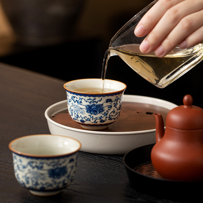 Cốc chủ nhân màu xanh và trắng của Ruyao, cốc uống trà gốm sứ gia dụng, cốc đơn, bộ trà cá nhân, bán buôn cốc trà