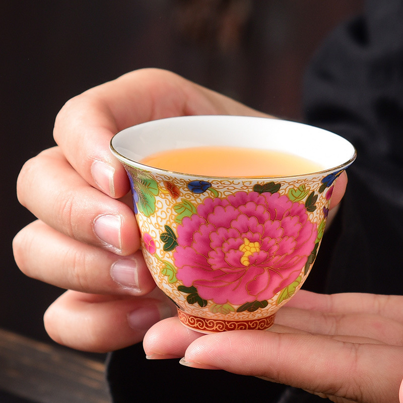 Cốc trà tráng men Jingdezhen Bộ dụng cụ trà Kung Fu gia dụng gốm sứ Cốc trà cổ điển Cốc chủ nhân Vạn hoa sơn vàng