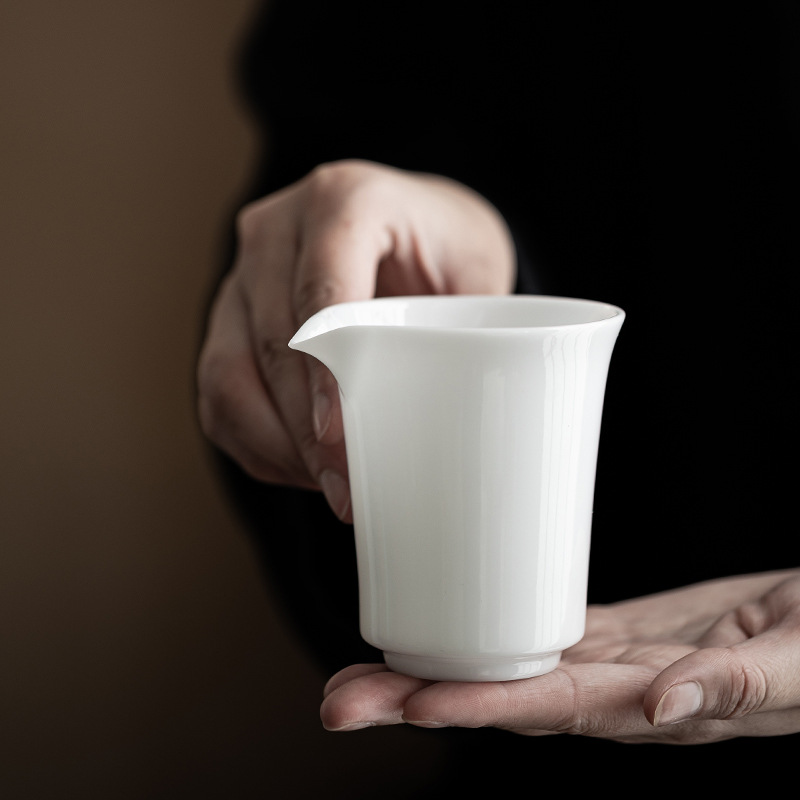 Băng ngọc sứ tĩnh tâm trà hải đường cốc trà gia dụng đồ trà hải phân cốc trà đồng nhất dụng cụ trà kungfu phụ kiện cốc công cộng