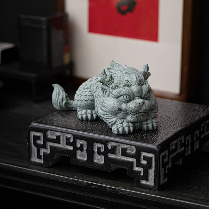 Đá sa thạch xanh phong cách quốc gia may mắn thú cưng trà Kỳ Lân Bìa Đựng bút đựng Bàn trà phòng trà gia dụng đồ trang trí nhỏ đa năng