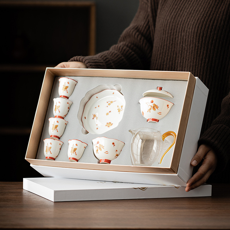 Bộ dụng cụ pha trà ngọc bích đựng trà nguyên bộ gốm sứ kiểu Trung Quốc mới cốc trà có nắp để tặng quà cho cha mẹ và người lớn tuổi