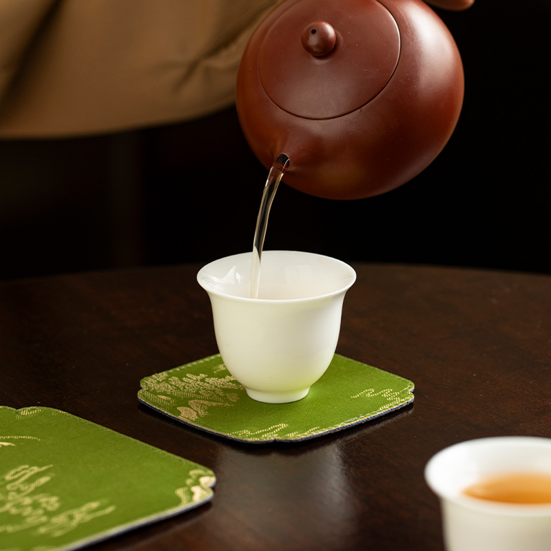 Núi tròn coaster nhà bàn trà bàn cà phê vuông cách nhiệt thảm Trung Quốc ấm trà 2 mặt thảm chống trượt bộ trà phụ kiện