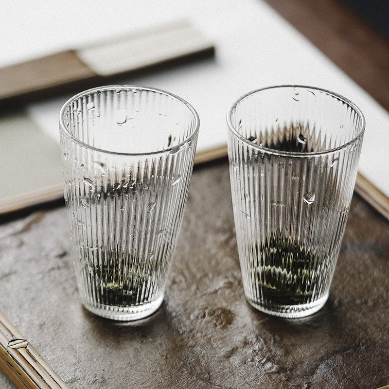 Thủy tinh borosilicate cao hoa văn dọc cốc trà xanh rèn thủ công chịu nhiệt thẳng cốc nước văn phòng nhà cốc sữa trong suốt