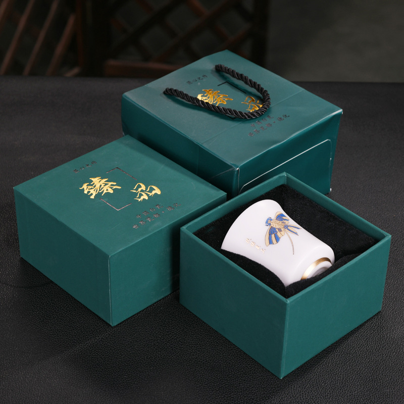 Đá ngọc Sứ uống trà cốc chủ nhân cầm tay ngoài trời cốc trà Kungfu sơn vàng mỡ cừu cốc trà Hộp quà chén trà