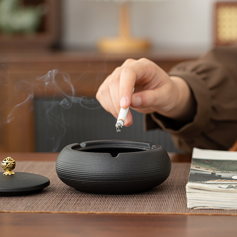 Gạt tàn có nắp bằng gốm thô Gạt tàn gốm sứ phòng khách gia dụng kiểu Trung Quốc