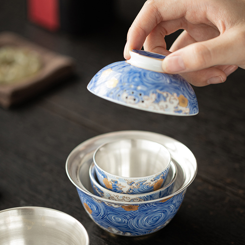 Hình ảnh bầu trời sao mạ bạc, cốc khách du lịch, cắm trại ngoài trời, một ấm ba cốc, bộ trà Kung Fu gốm sứ đơn giản