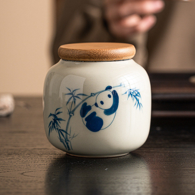 Chậu trà gấu trúc vẽ tay, bình đựng đồ mini chống ẩm sáng tạo cỡ nhỏ cầm tay tinh tế cao cấp gốm sứ