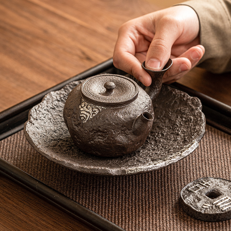Ấm tay cầm bên mặt trăng lưỡi liềm màu bạc gốm cũ ấm trà cổ điển pha trà dụng cụ trà Kungfu gia dụng có lọc ấm đơn dung tích lớn