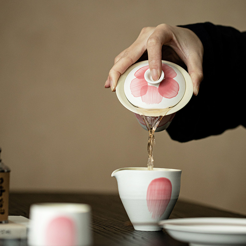 Bột phong cách Nhật Bản, nước trắng, bột, móng ngựa, bát có nắp thứ hai bằng gốm sứ, bát trà cỡ lớn, tách trà, trang nhã và thanh lịch