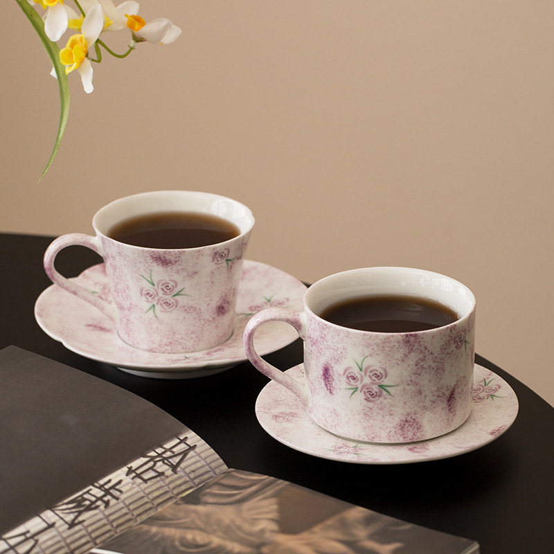 Cốc cà phê vẽ tay nguyên chất, hoa hồng tráng men, cốc nước nữ giá trị cao, cốc trà chiều gia dụng, cốc sứ nhẹ sang trọng
