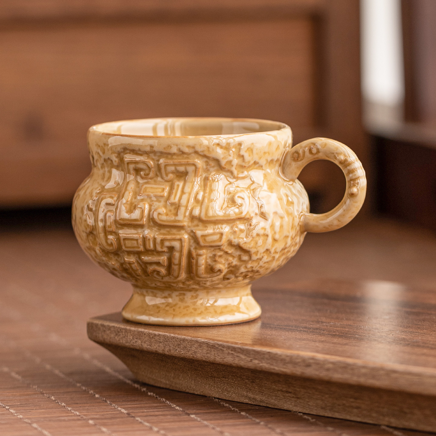 Tách trà men ngọc Yue Kiln làm sẵn, tách trà bụng tròn màu vàng, tách trà gốm sứ cổ điển, tách đơn dùng cho Kung Fu tại nhà.