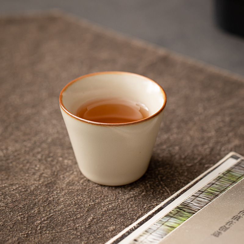 Cốc miệng thẳng màu be Ruyao cốc gia chủ cốc uống trà gốm sứ chuyên dụng cá nhân cốc trà tách trà