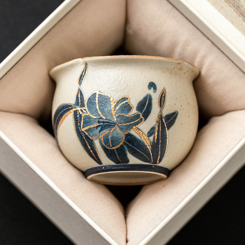 Cốc trà gốm sứ đỏ đá lửa trắng xanh cốc chủ nhân cốc hoa huệ vẽ tay bằng vàng cốc trà cốc trà Kung Fu cốc trà đơn