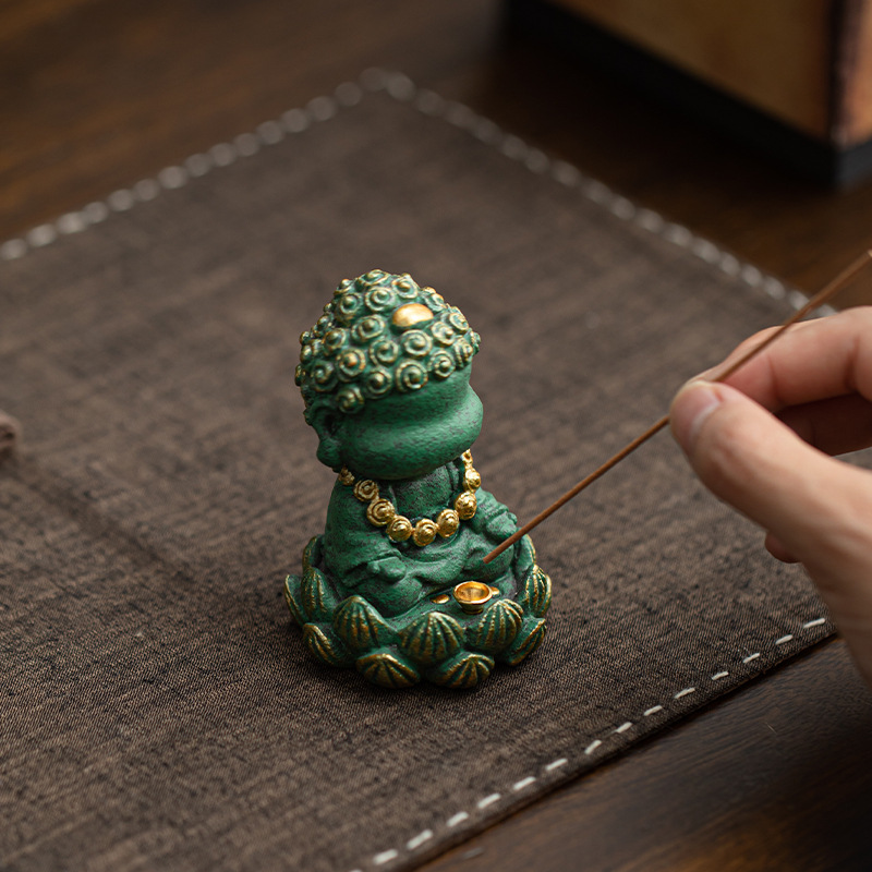 Đá sa thạch màu xanh lá cây màu vàng nhỏ Phật trà thú cưng trà của người chơi hương giữ hương trà bàn đồ trang trí trang trí máy tính để bàn