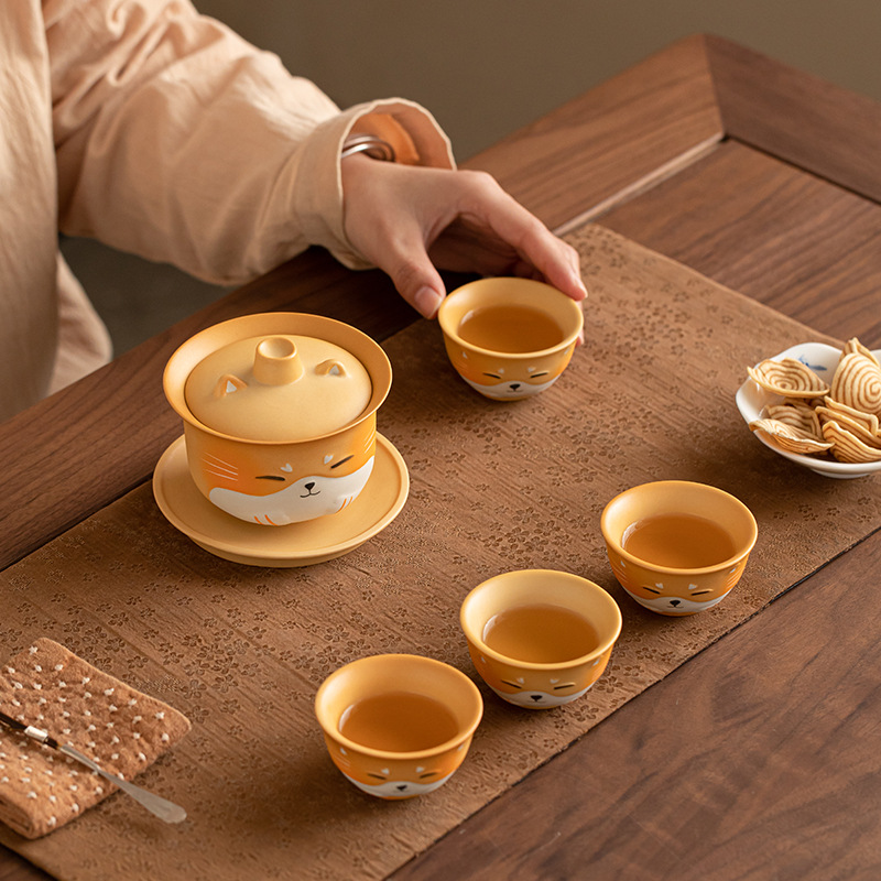 Bộ trà du lịch gốm sứ mèo may mắn