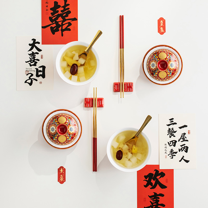 Bộ bát đĩa và đũa tân hôn tráng men Bộ trà hồi môn Trung Quốc bát có nắp màu đỏ thay đổi cốc trà hạnh phúc quà cưới