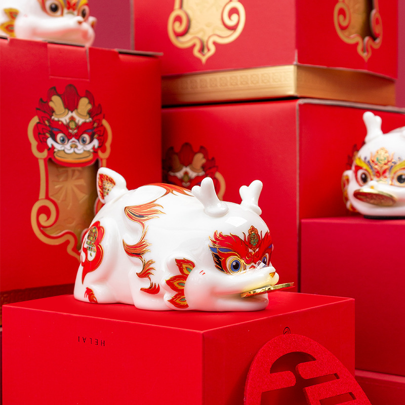 Đồ trang trí năm rồng Qian Qian Long sáng tạo Gốm con heo đất đồ trang trí con heo đất thu ngân cửa hàng khai trương quà tặng gia đình