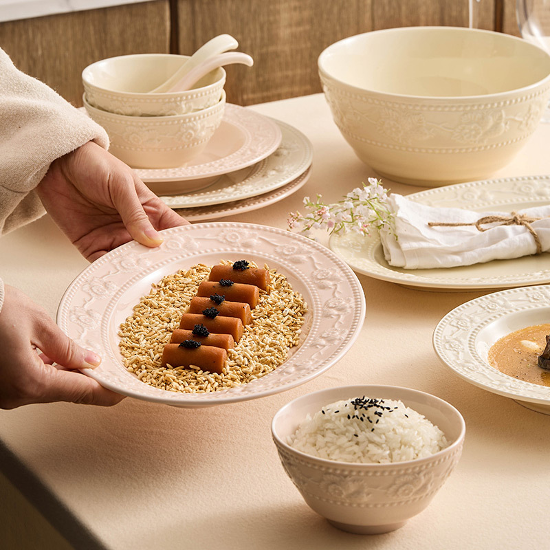 Bộ bát chạm nổi Bộ bát đĩa tráng men màu Bộ bát đĩa gốm sứ sáng tạo giá trị cao