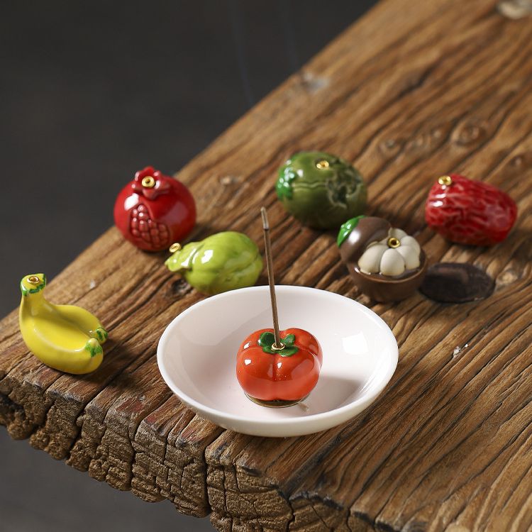 Đồ trang trí sáng tạo bằng gốm thủ công mô phỏng hương trái cây