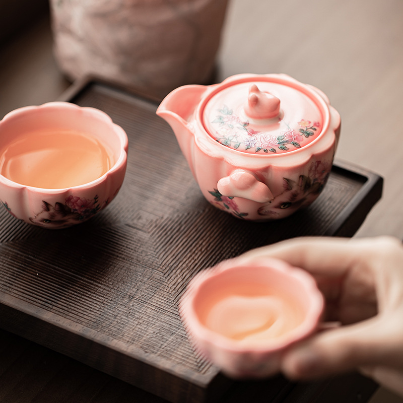 Bộ trà du lịch thạch mỡ lợn bột đỏ, một ấm hai cốc, cốc khách nhanh di động, bộ trà đơn giản cắm trại du lịch ngoài trời