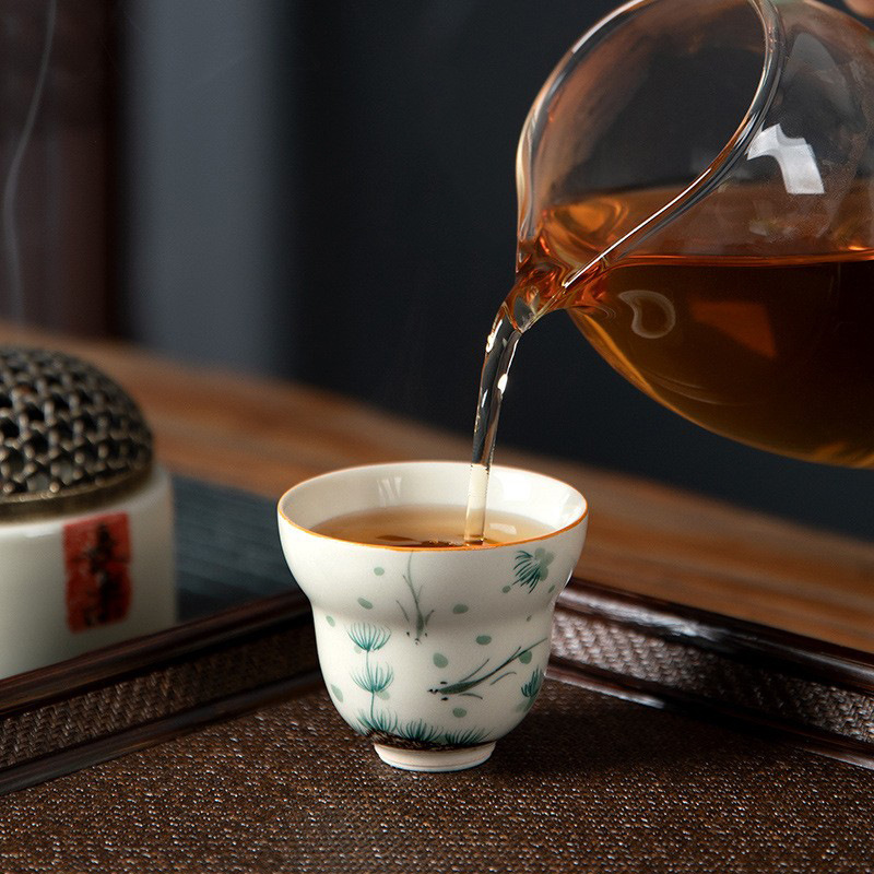 Cốc trà nam nữ vẽ tay màu men cốc đơn gốm sứ gia dụng cốc đơn cỡ nhỏ cốc trà giá trị cao