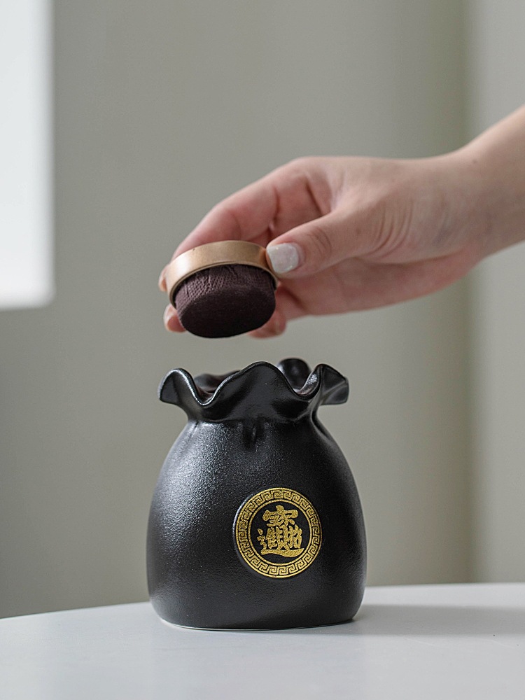 Dehua Zen phong cách đen may mắn túi trà nhỏ bình gốm kín bình đựng tiền nhỏ bình trà quà tặng