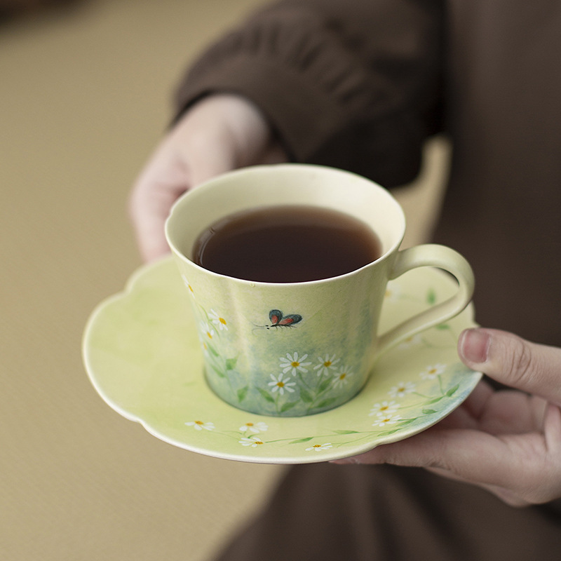 Cốc cà phê vẽ tay, hoa cúc tráng men, cốc nước gốm sứ giá trị cao, cốc trà chiều gia dụng nữ, sang trọng nhẹ nhàng