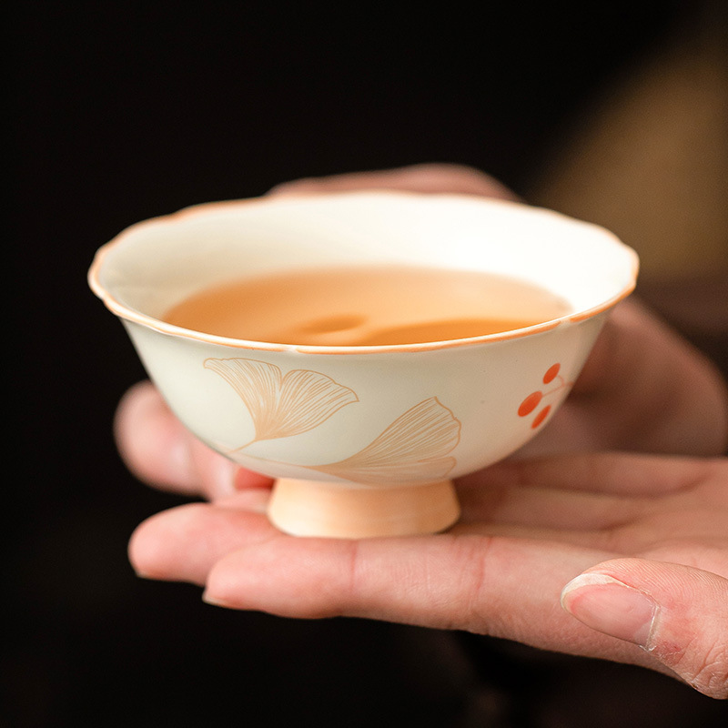 Cốc miệng hoa bạch quả màu be cốc uống trà chuyên dụng cốc trà gốm sứ miệng rộng cốc chủ nhân cao cấp cốc trà cốc trà đơn