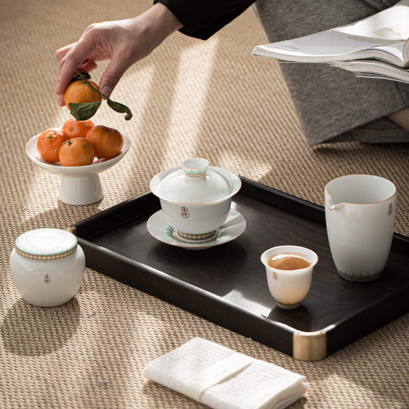 Bát có nắp ba tài vẽ tay Bộ đồ trà Jingdezhen tráng men mỏng sứ trắng không nóng một tay bộ chén trà gốm sứ bát pha trà