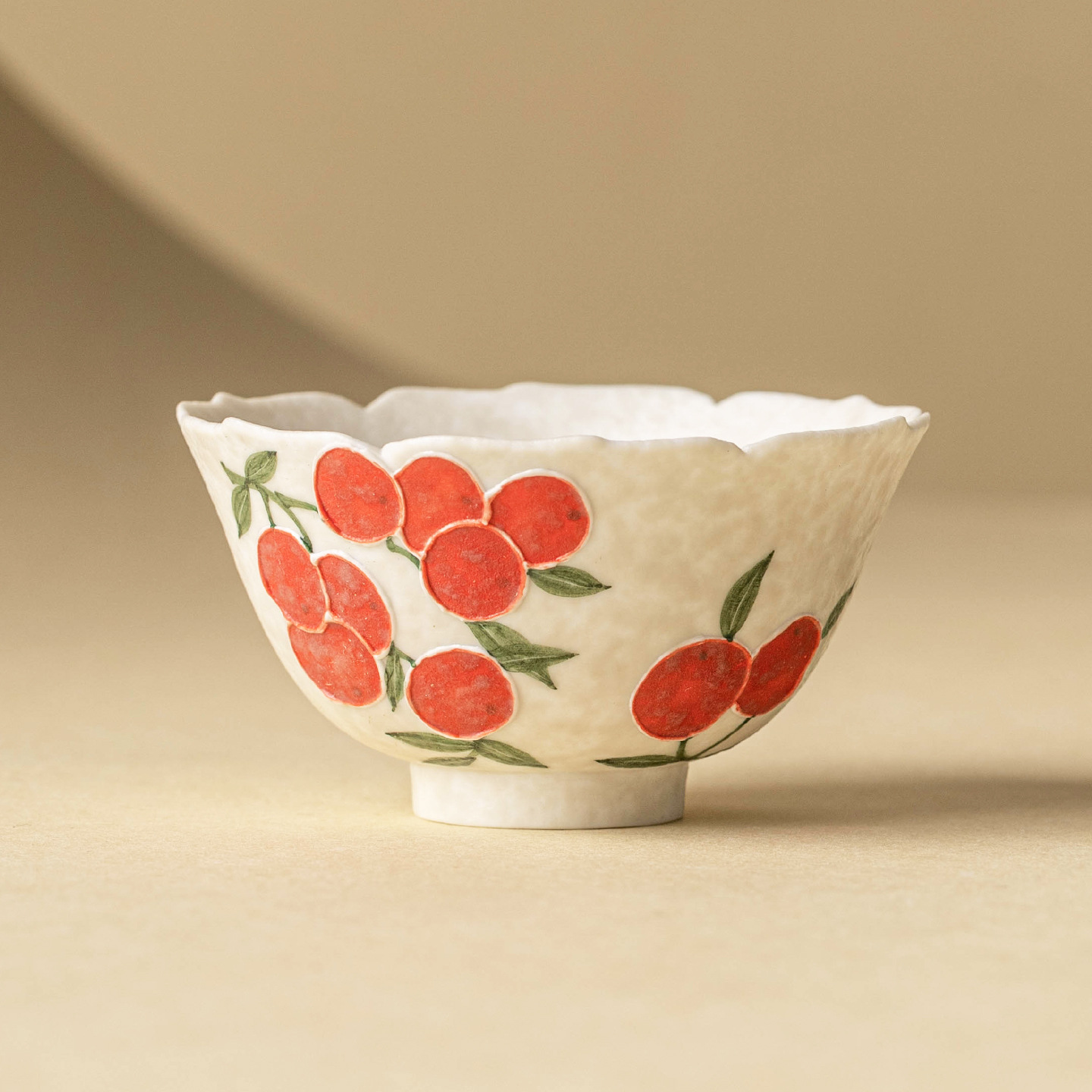 Nhà máy đá mỏ cốc trà trắng cốc gốm sứ lớn cốc đơn vẽ tay đống chạm khắc anh đào cánh hoa cốc bộ trà bát trà