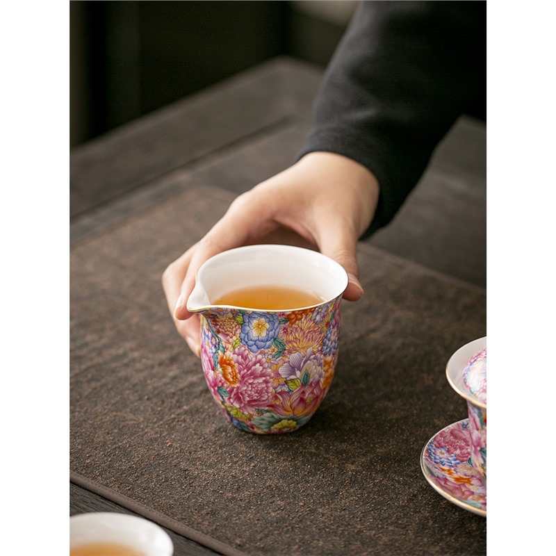 Cốc công bằng men màu Vạn Hoa Cốc công bằng gốm sứ gia dụng dụng cụ chia trà bộ trà kungfu trà phụ kiện trà đạo