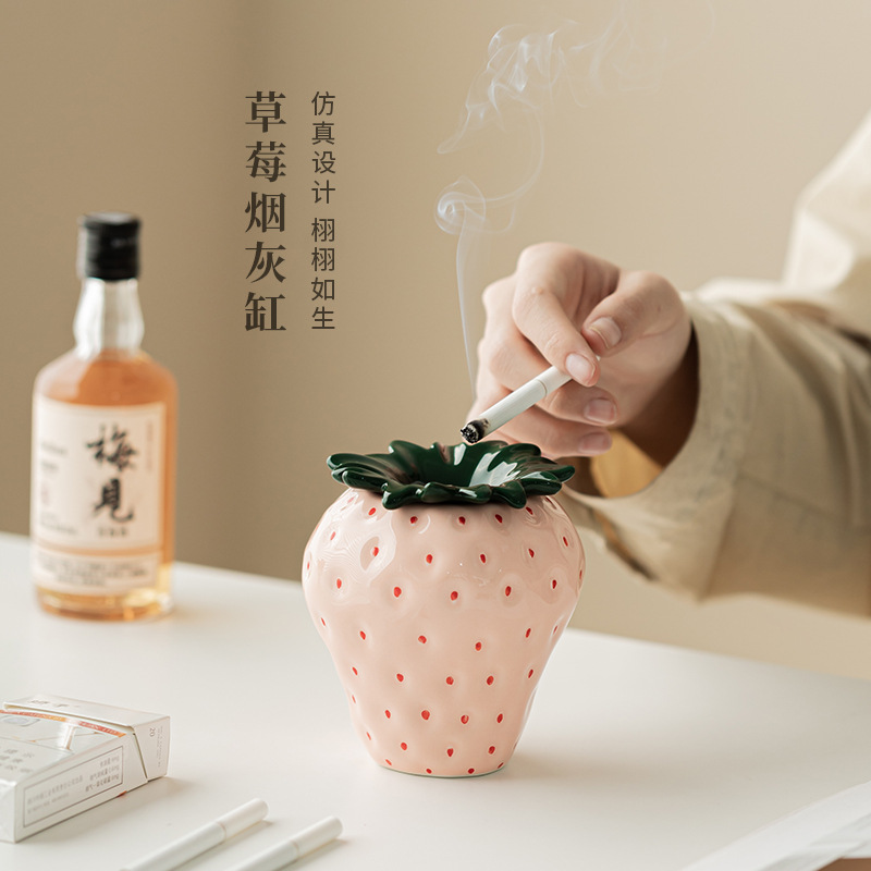 Gạt tàn dâu tây trang trí trang trí sáng tạo gốm sứ phòng khách gia dụng Gạt tàn tro chống bay văn phòng bàn trà Gạt bã trà