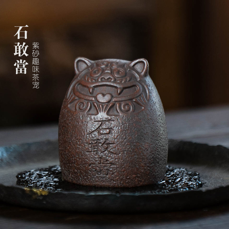 Đá cát tím Yixing Dám Làm thú cưng trà hổ, nắp chơi trà có thể giữ bàn trà đồ trang trí nhỏ, Bộ trà đạo, tác phẩm điêu khắc bán buôn