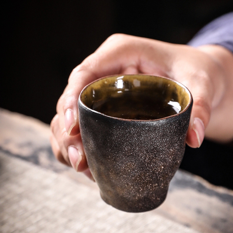 Cốc trà Kung Fu gợn sóng nước cốc trà gốm sứ cốc chủ nhân cổ điển Nhật Bản thủ công cốc đơn nhỏ bộ trà Kung Fu