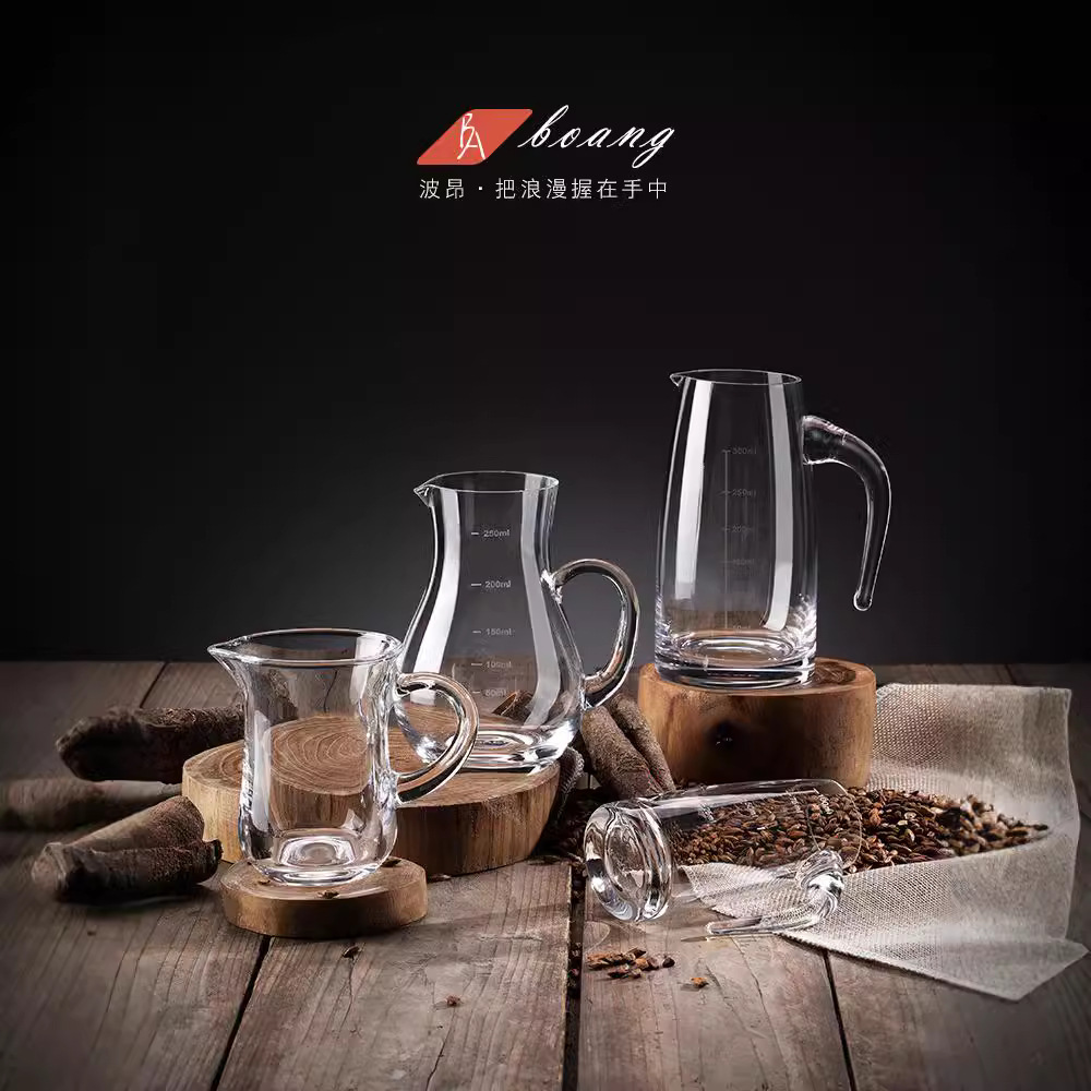 Bộ dụng cụ chia rượu trắng có giá trị cao Bình Đựng Rượu Thủy Tinh Pha Lê gia dụng Bình đựng rượu nhà hàng thương mại Trung Quốc