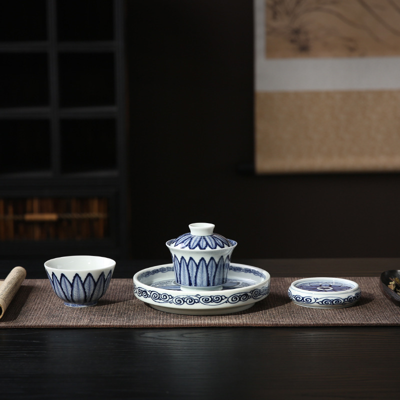 Bộ bát có nắp trà sứ trắng xanh Jingdezhen Bộ trà Kung Fu tách trà cá nhân cốc chủ nhân một người uống