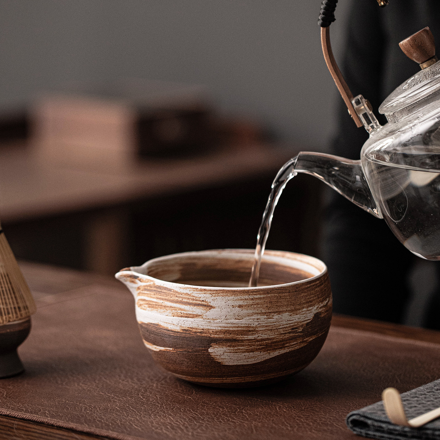 Lò nung thay đổi Matcha gốm thô bốn mảnh bình trà Nhật Bản Baibenli Matcha dụng cụ trà bát trà thìa trà thời Tống