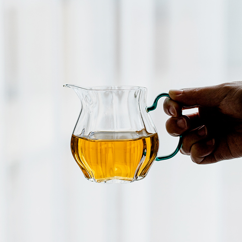 Cốc công bằng thủy tinh hoa mận kiểu Nhật có tay cầm, bộ lọc trà chống bỏng và chịu nhiệt độ cao, cốc công cộng cỡ lớn dày dặn, Biển Trà