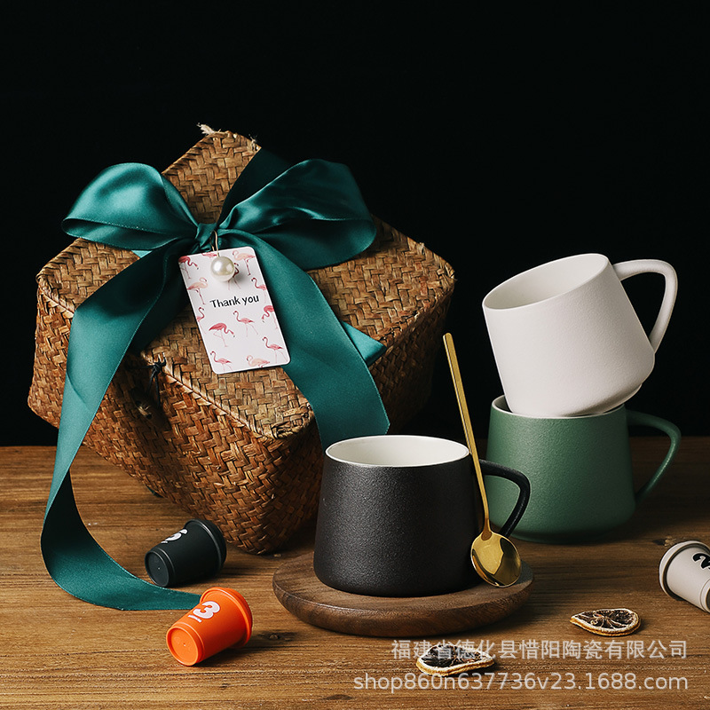 Cốc phong cách Bắc Âu cốc cà phê gốm sứ giá trị cao Cốc văn phòng sáng tạo Instagram tinh tế có nắp có chữ