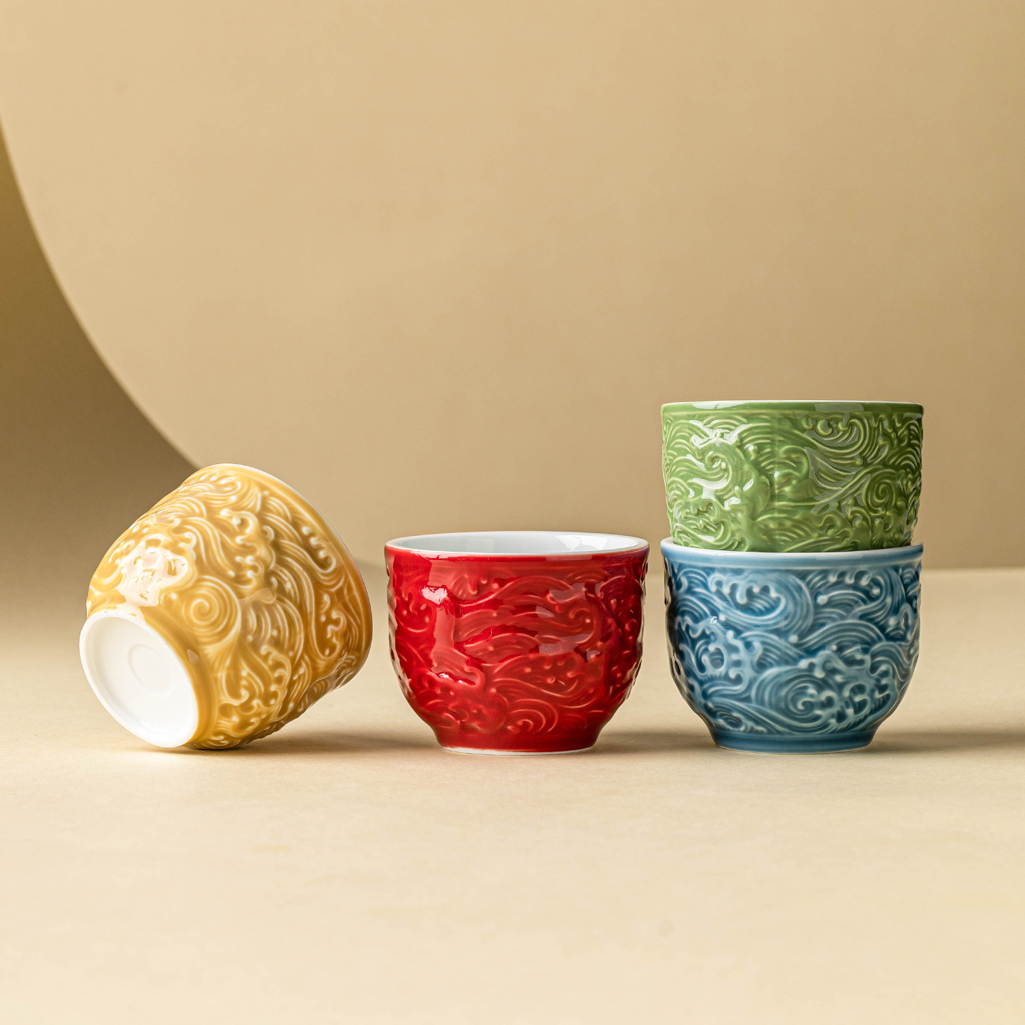 Cốc trà chạm nổi sóng Shuyun cốc chủ nhân cốc trà gốm sứ gia dụng Trung Quốc giá trị cao hộp quà chén trà tinh tế