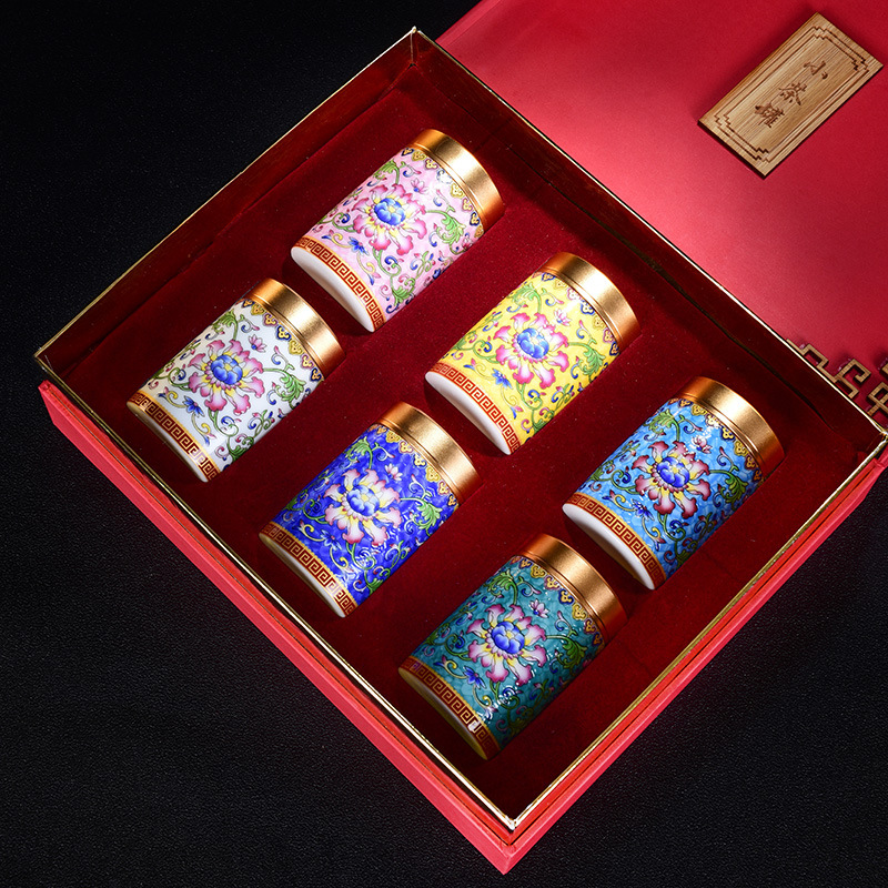 Bộ đồ gốm sứ tráng men thủy triều văn hóa và sáng tạo trong Tử Cấm Thành