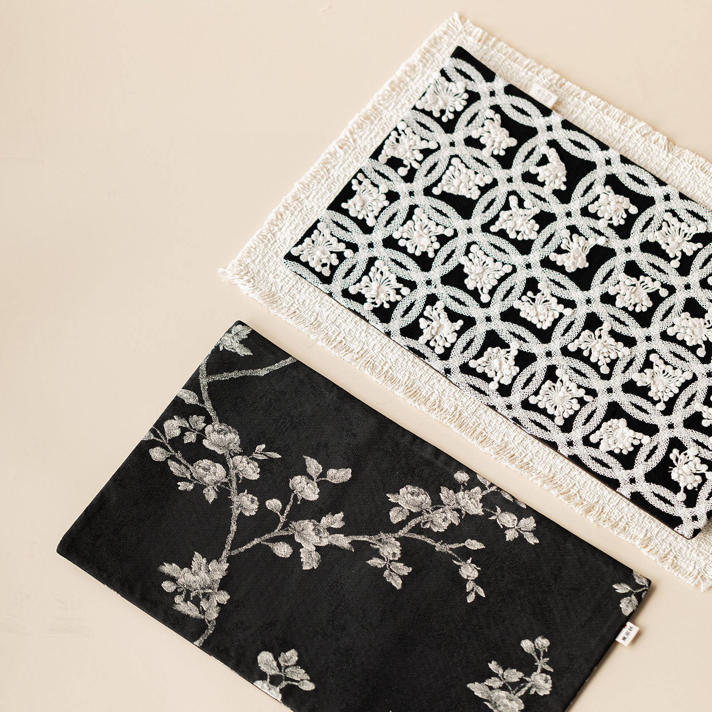 Ghế trà thổ cẩm kiểu dân tộc có thể dùng hai mặt khăn trà thêu lá cờ trà tách trà cách nhiệt bình trà đệm bàn trà phụ kiện trà đạo